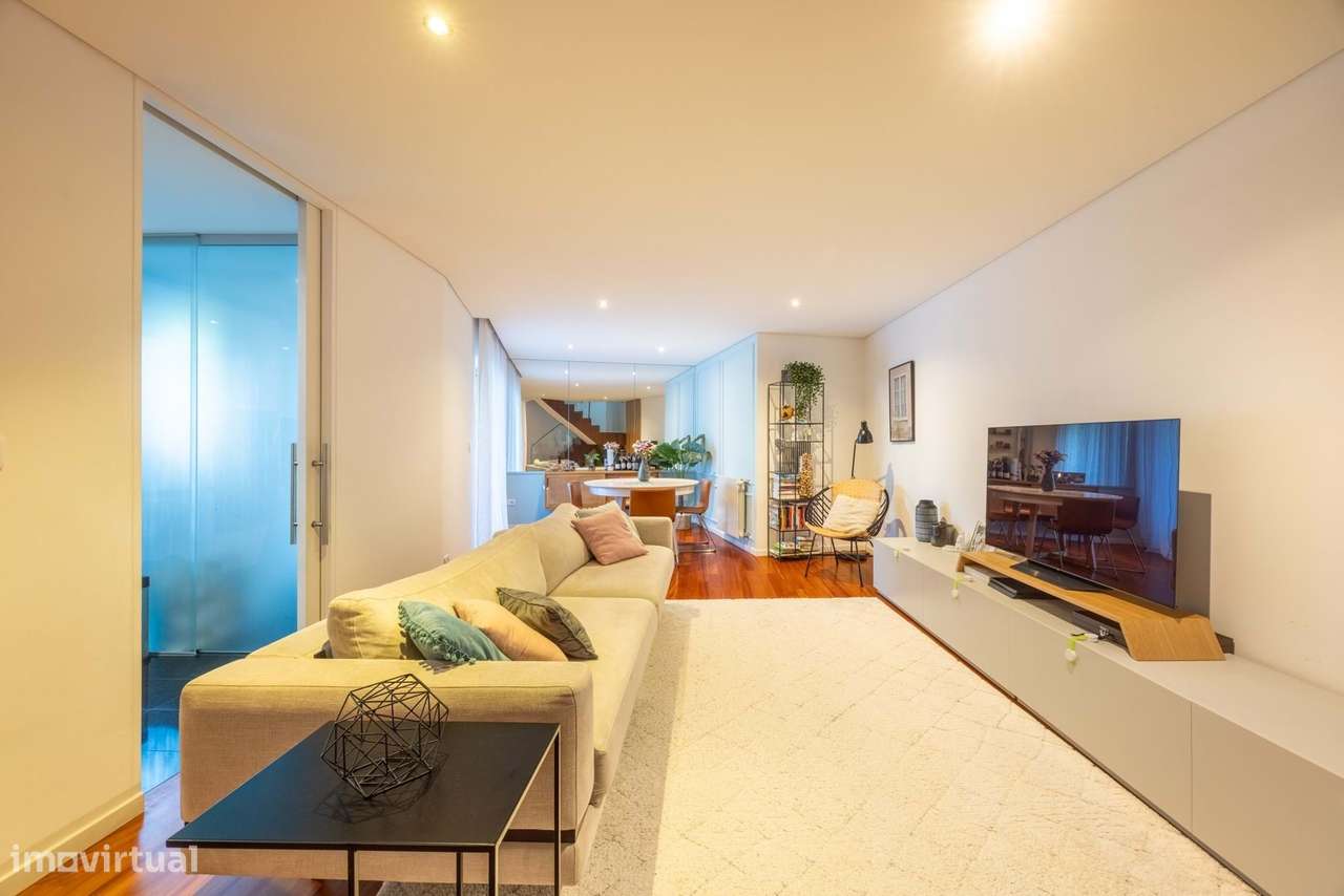 Apartamento T2+1 | Duplex | Estádio do Dragão | Luxo | Varanda | Estaç - Grande imagem: 4/36