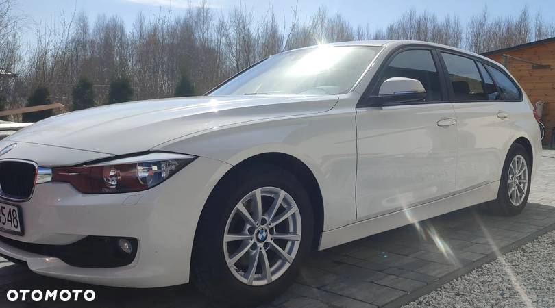 BMW Seria 3 320d Touring - 1