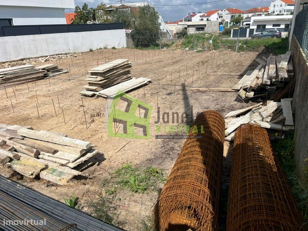 Moradia Isolada Térrea T3 com Piscina - Fernão Ferro-5