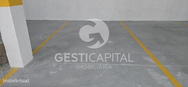 T1 Novo com terraço, varanda e garagem no centro do Marco de Canaveses-10