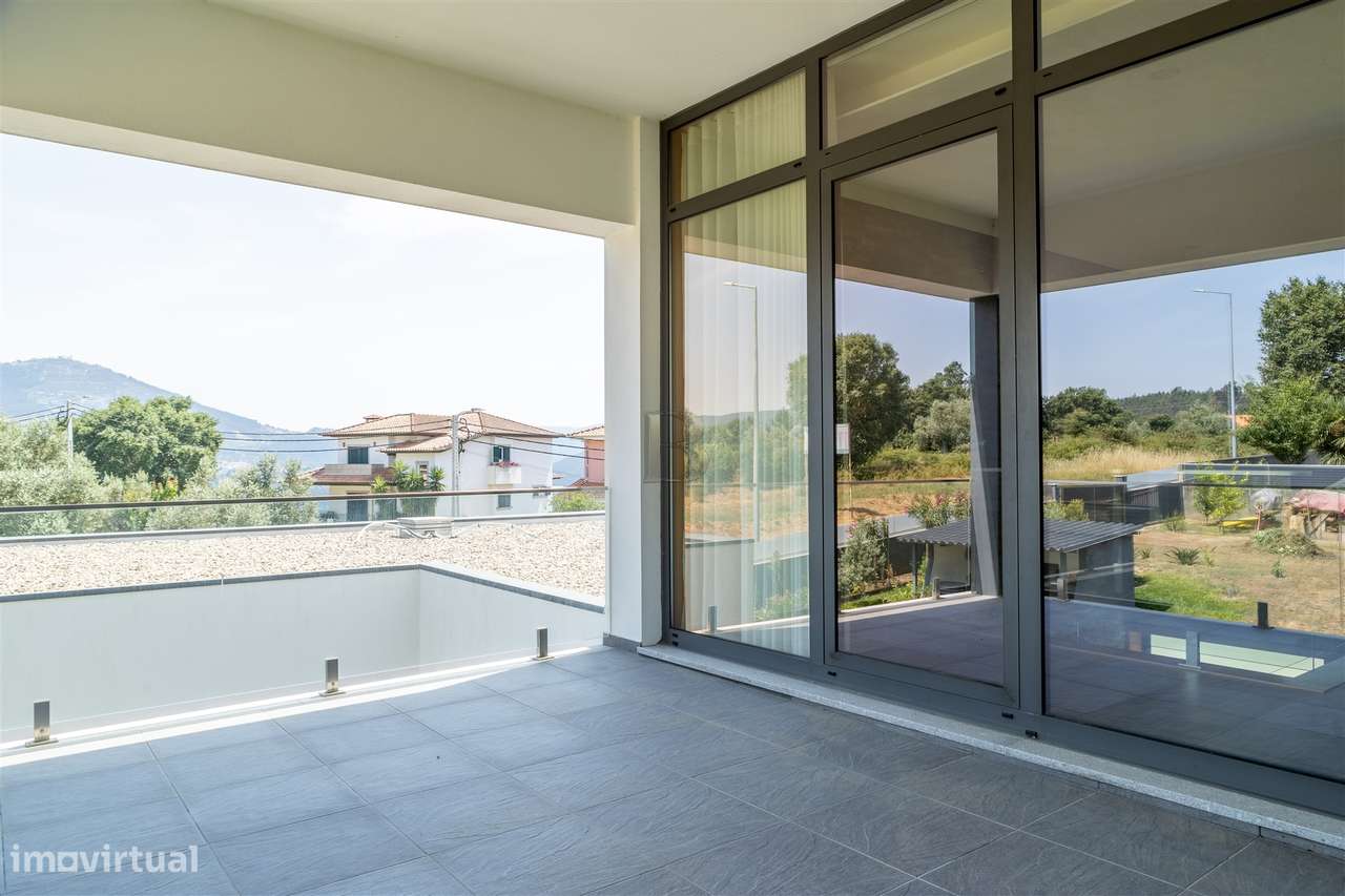 Moradia T4 Venda em Rio Mau,Penafiel-25