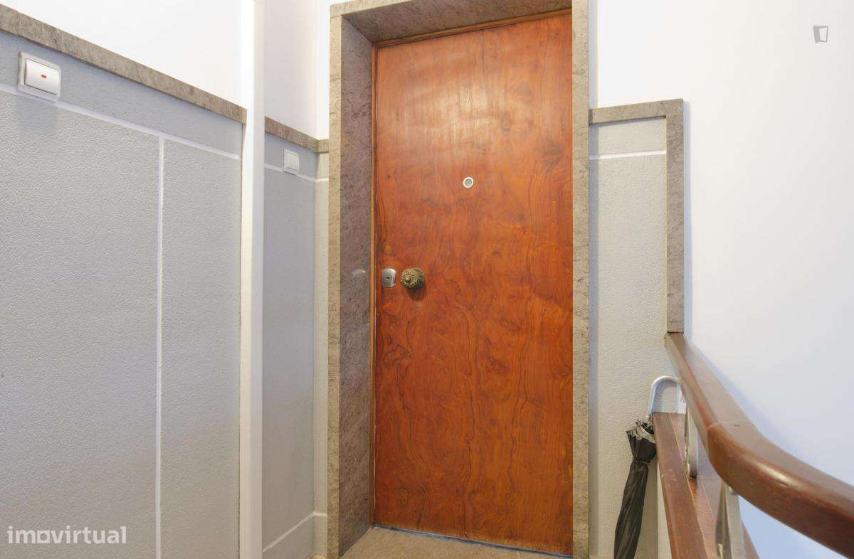 Quarto - localizado em Alvalade Lisbon - Grande imagem: 2/8