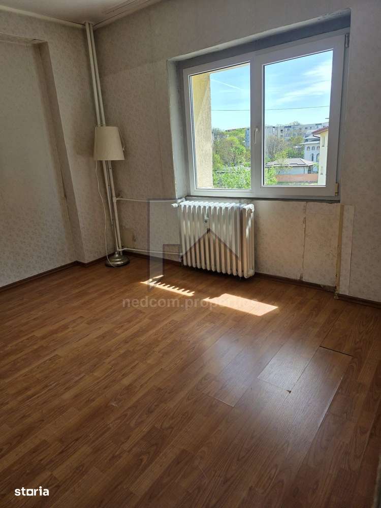 Vanzare apartament 3 camere Salaj - Kaufland