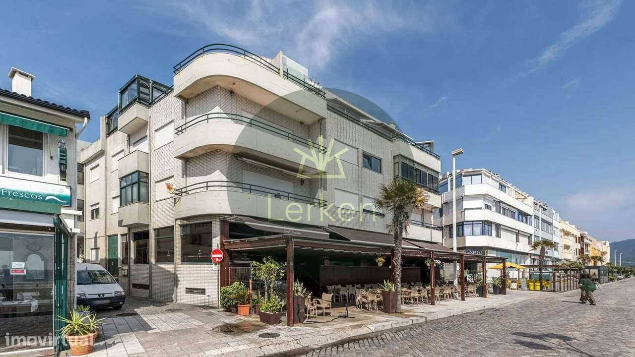 T2 remodelado  em frente á praia Vila Praia de Ancora-9