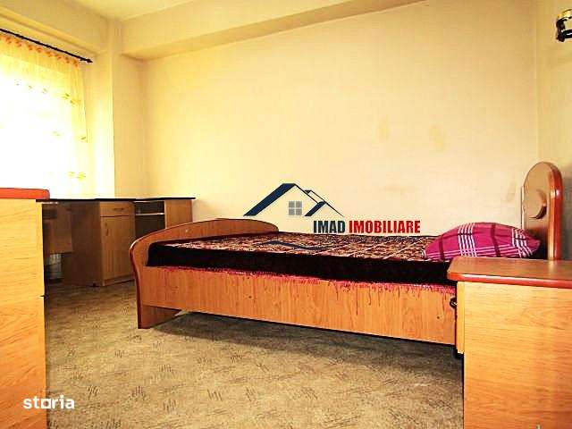 Ocazie! B-dul Independentei, Merloni! Inchiriere apartament cu 4 camer - Imagine principală: 4/10