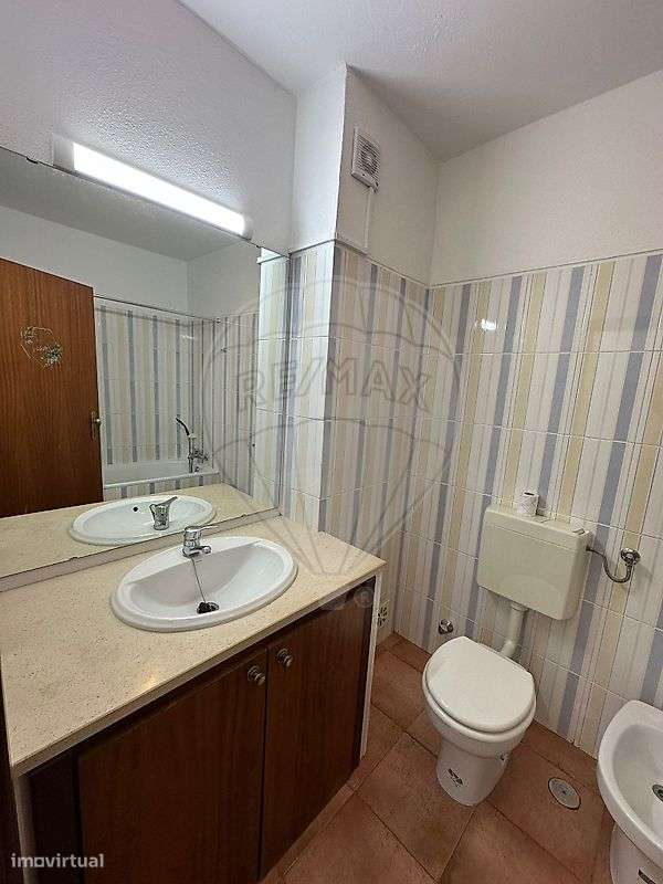 Apartamento T2 para arrendamento - Grande imagem: 2/7