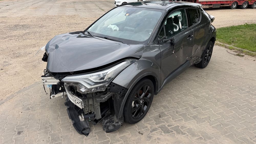 Toyota C-HR 1.8 Hybrid Dynamic 2018