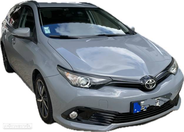 Toyota Auris Touring Sports 1.4 D-4D Comfort+Pack Sport - 2