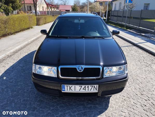 Skoda Octavia 1.8T Elegance - 4