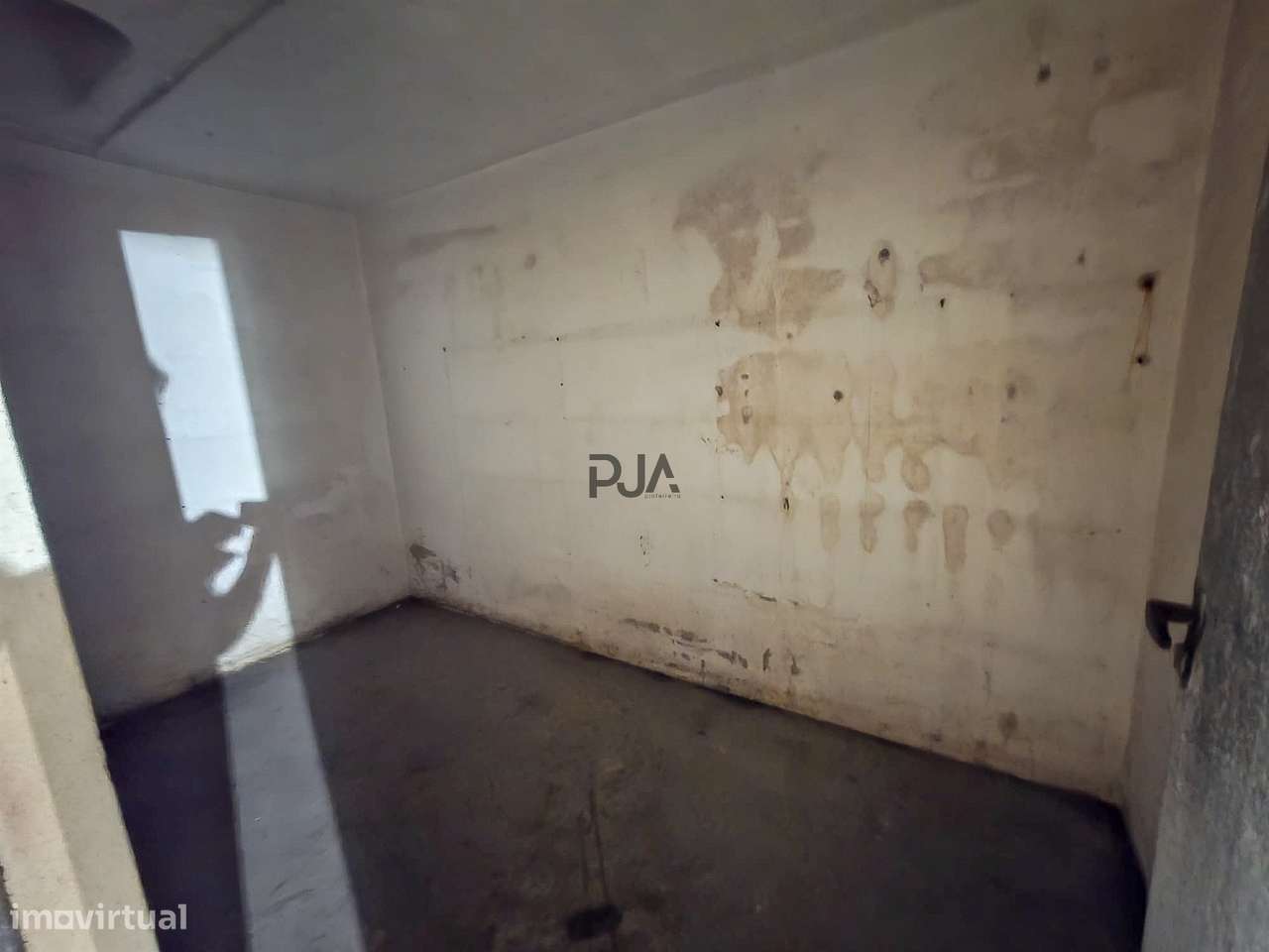 Espaços de arrumos em Figueira da Foz - Grande imagem: 2/4