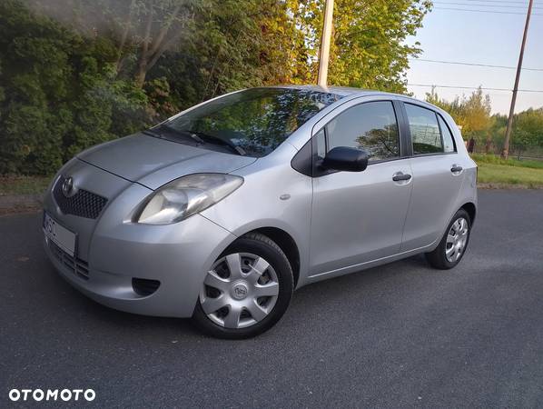 Toyota Yaris 1.3 Sol MM - 2