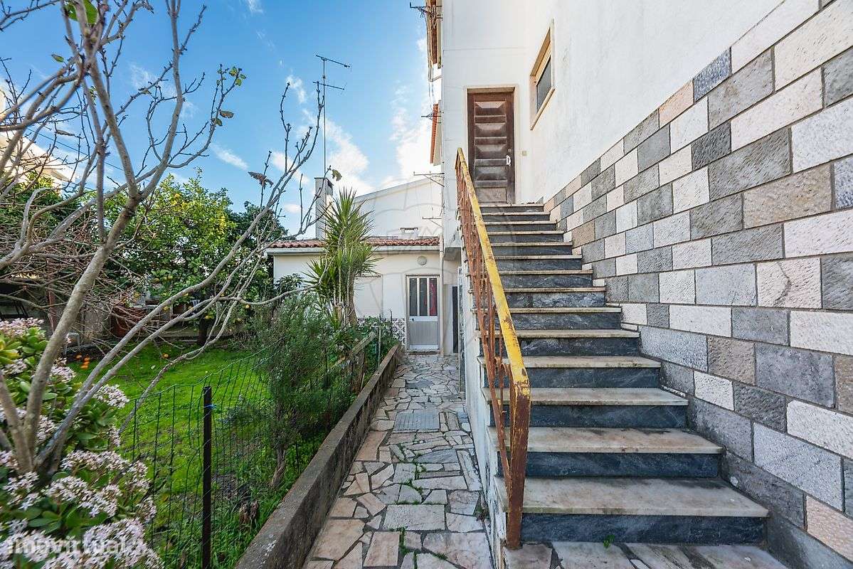 Moradia T9 para venda-12