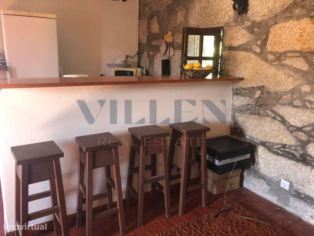 Moradia Geminada T2 em Pedroso Espaço, Natureza e Potencial!-37