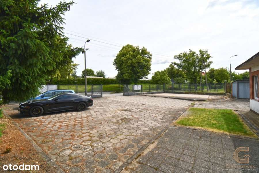 Budynek handlowy z działką w centrum Chełmna !-3