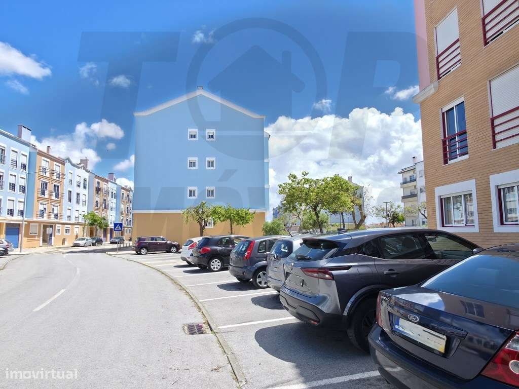 Apartamento T3 com Parqueamento - Urb. das Oliveirinhas - Samora Co...-28