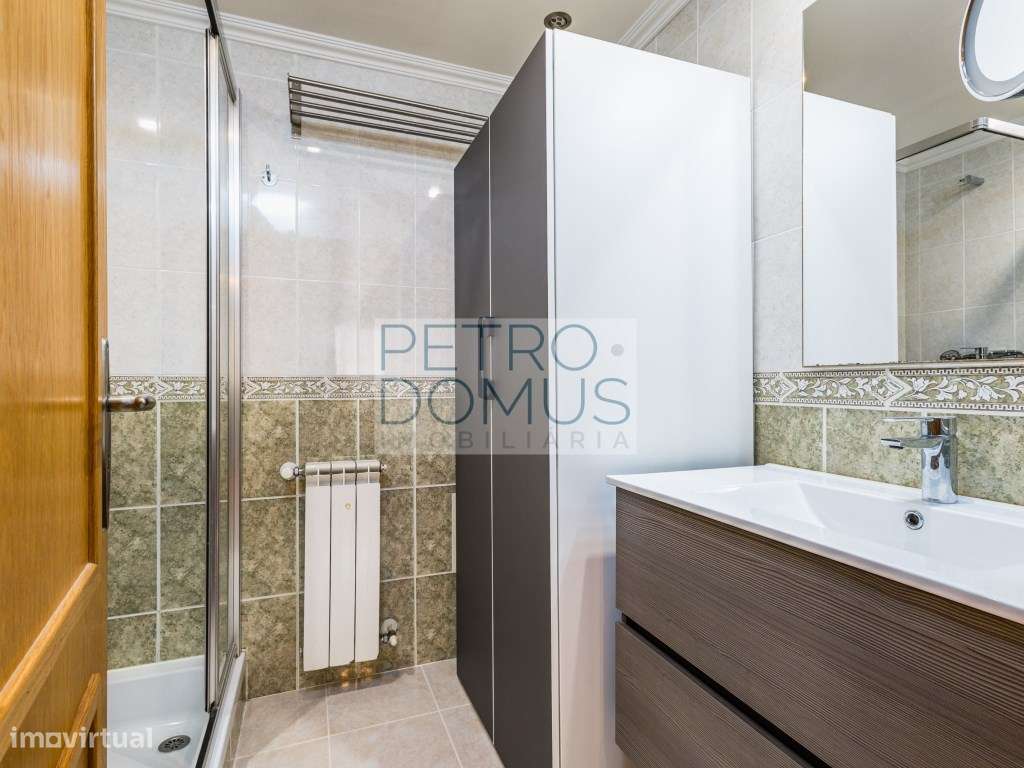APARTAMENTO T3 - EXCELENTE ESTADO - GUIMAROTA-10