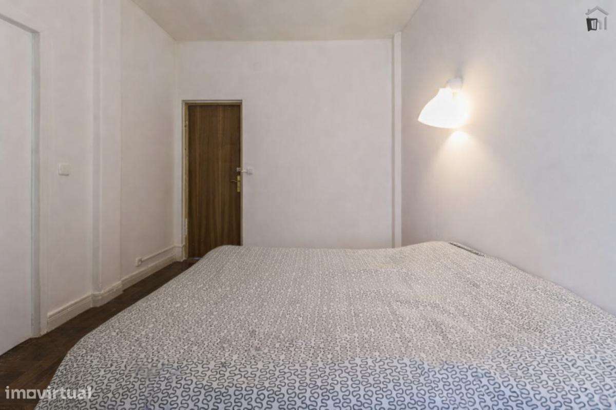 Quarto - localizado em Estrela Lisbon - Grande imagem: 4/10