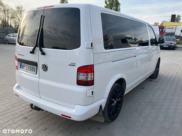 Volkswagen Caravelle - 4