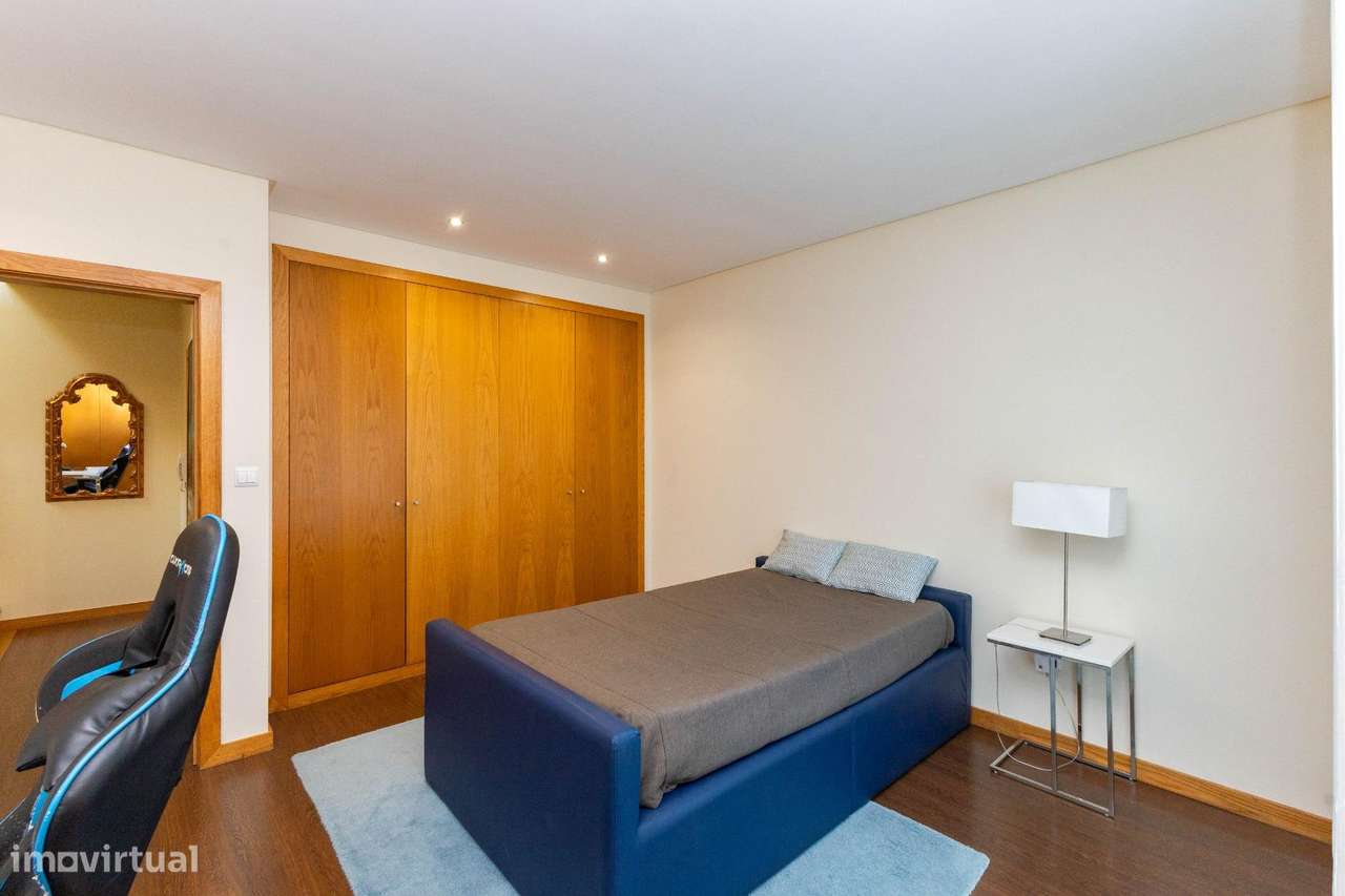 Moradia T3 Ermesinde, Valongo. Suite com terraço e jacuzzi.-31