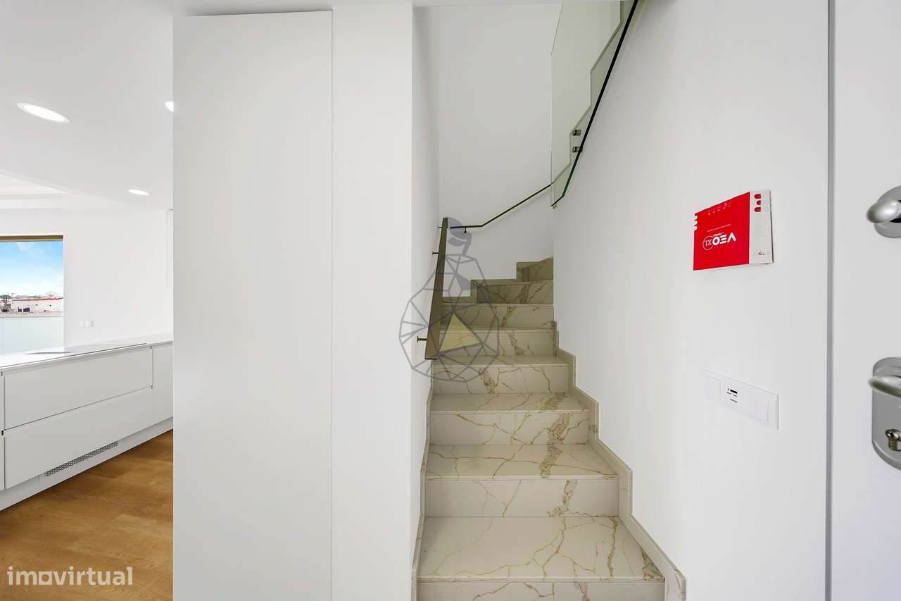 Apartamento T2 Duplex com 2 lugares de estacionamento em Alvor-30