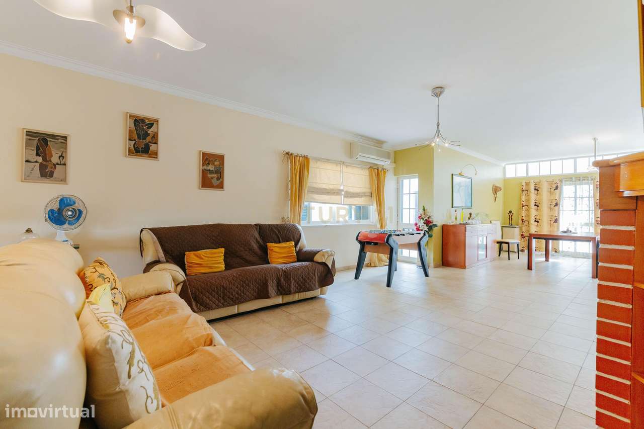 Moradia Isolada T4 Sarilhos Grande, Montijo-5