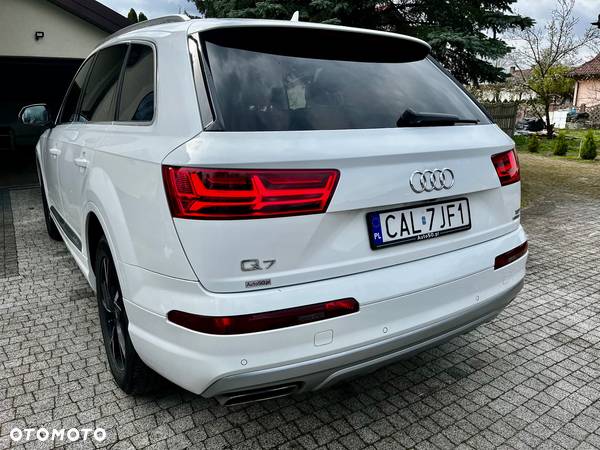 Audi Q7 3.0 TDI ultra Quattro Tiptronic - 22