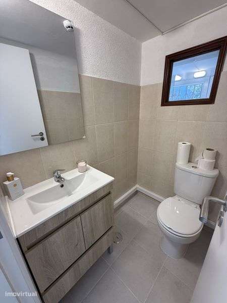 Arrendamento de espaço comercial na Rua Cabo Verde, - Grande imagem: 4/5