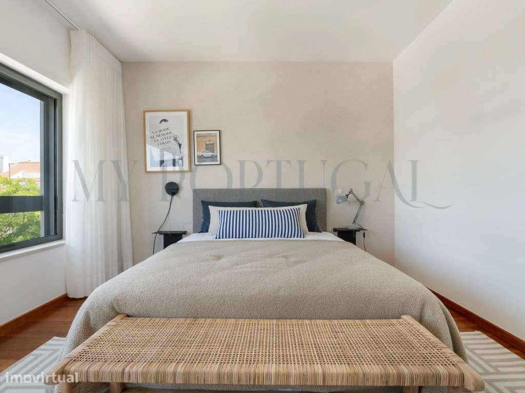 Elegância e Modernidade: Moradia T4 de Luxo com Rooftop em Alcochete-23