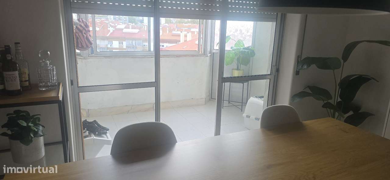 T2 bem localizado. Excelentes áreas.-6