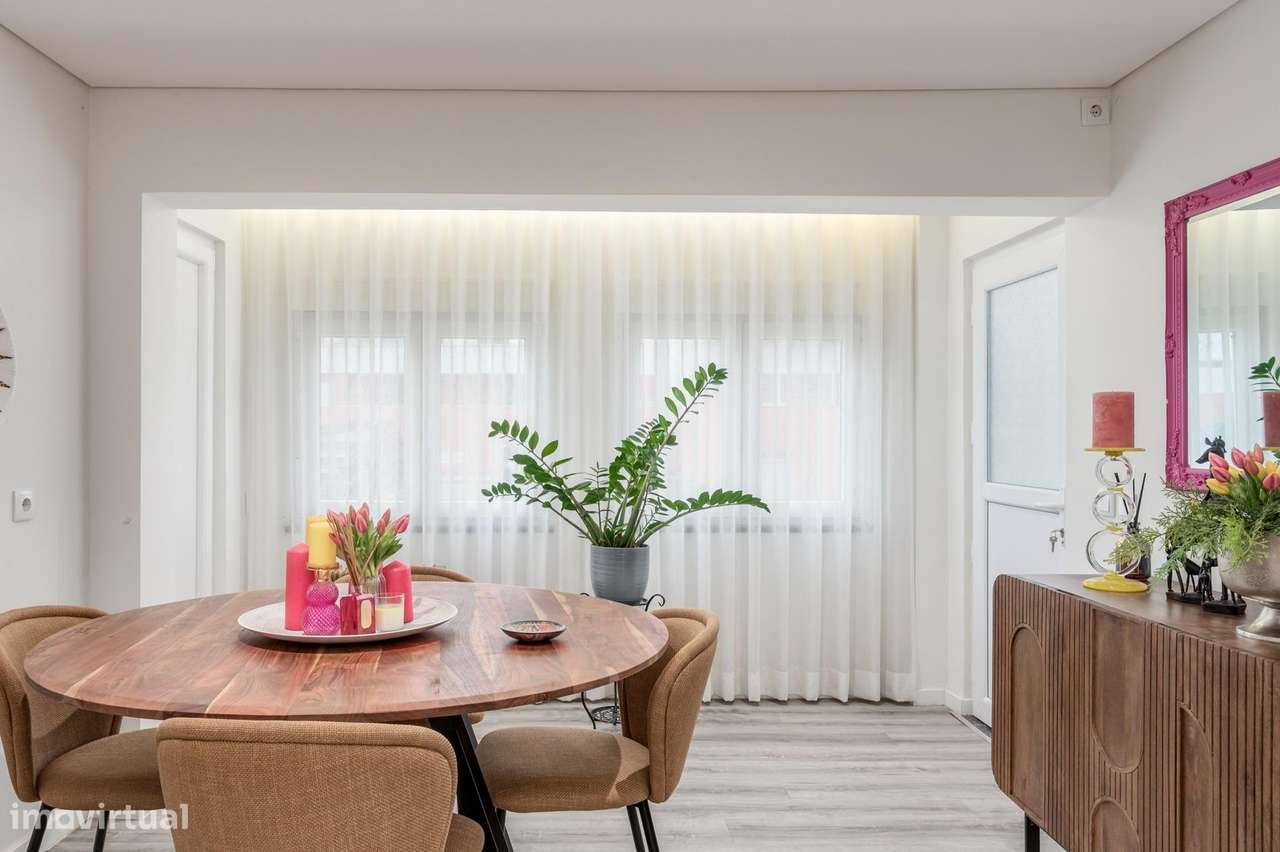 Moradia térrea renovada em Alhos Vedros (Moita) com garagem, closet. - Grande imagem: 4/24