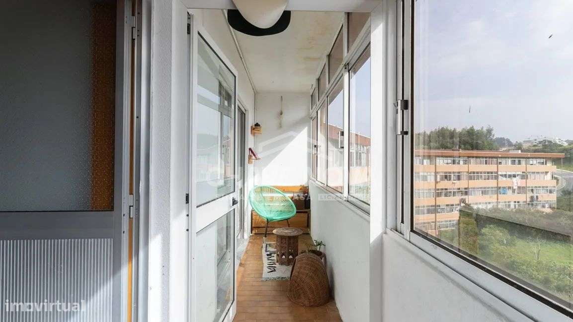Apartamento T2 com Varanda e Garagem em Gondomar - Grande imagem: 5/19