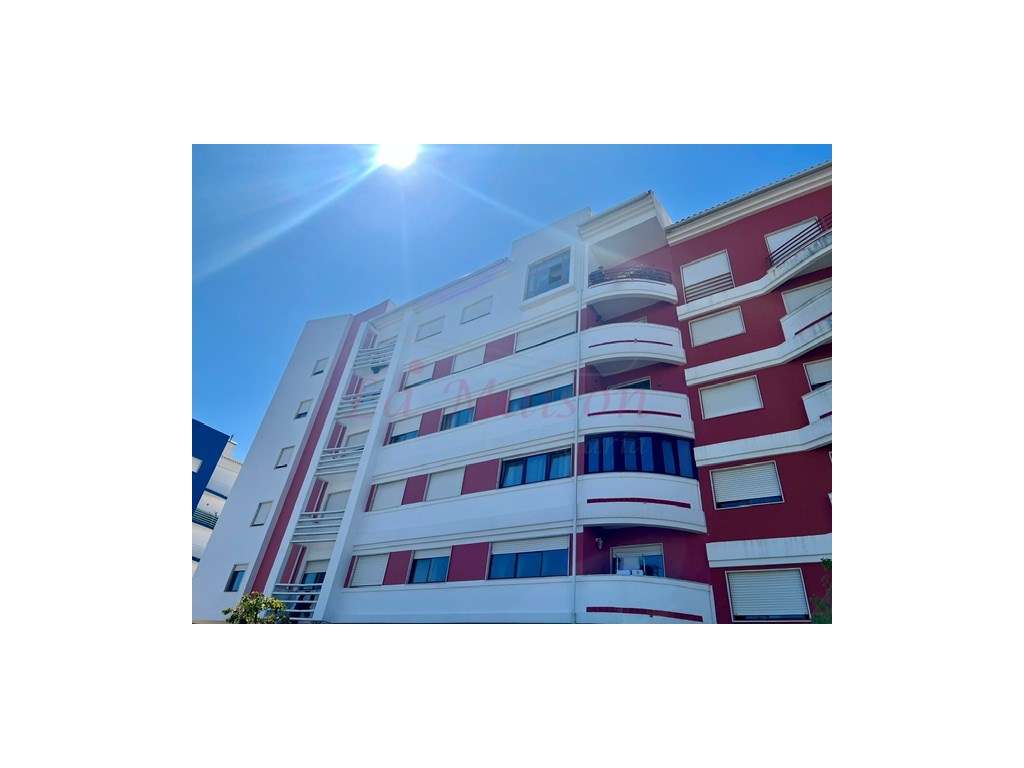 Apartamento T2 com parqueamento em Algueirão - Mem Martins-22