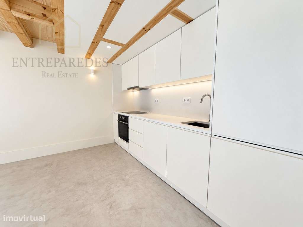LOFT T1 com mezzanine e jardim para comprar em Cedofeita, Porto-2