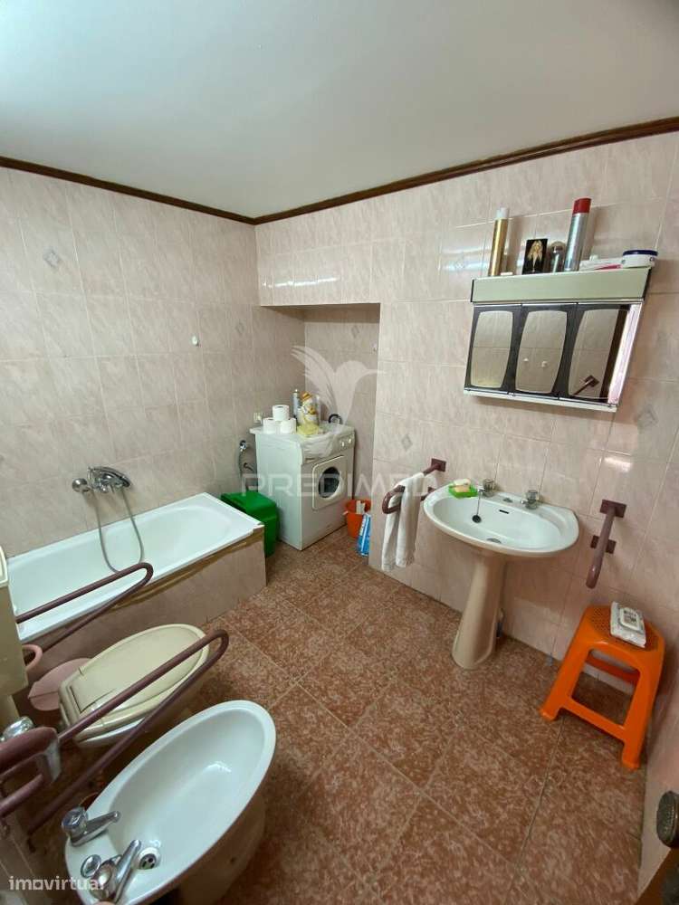 Moradia no Centro da Vila de Alpalhão - Grande imagem: 4/8