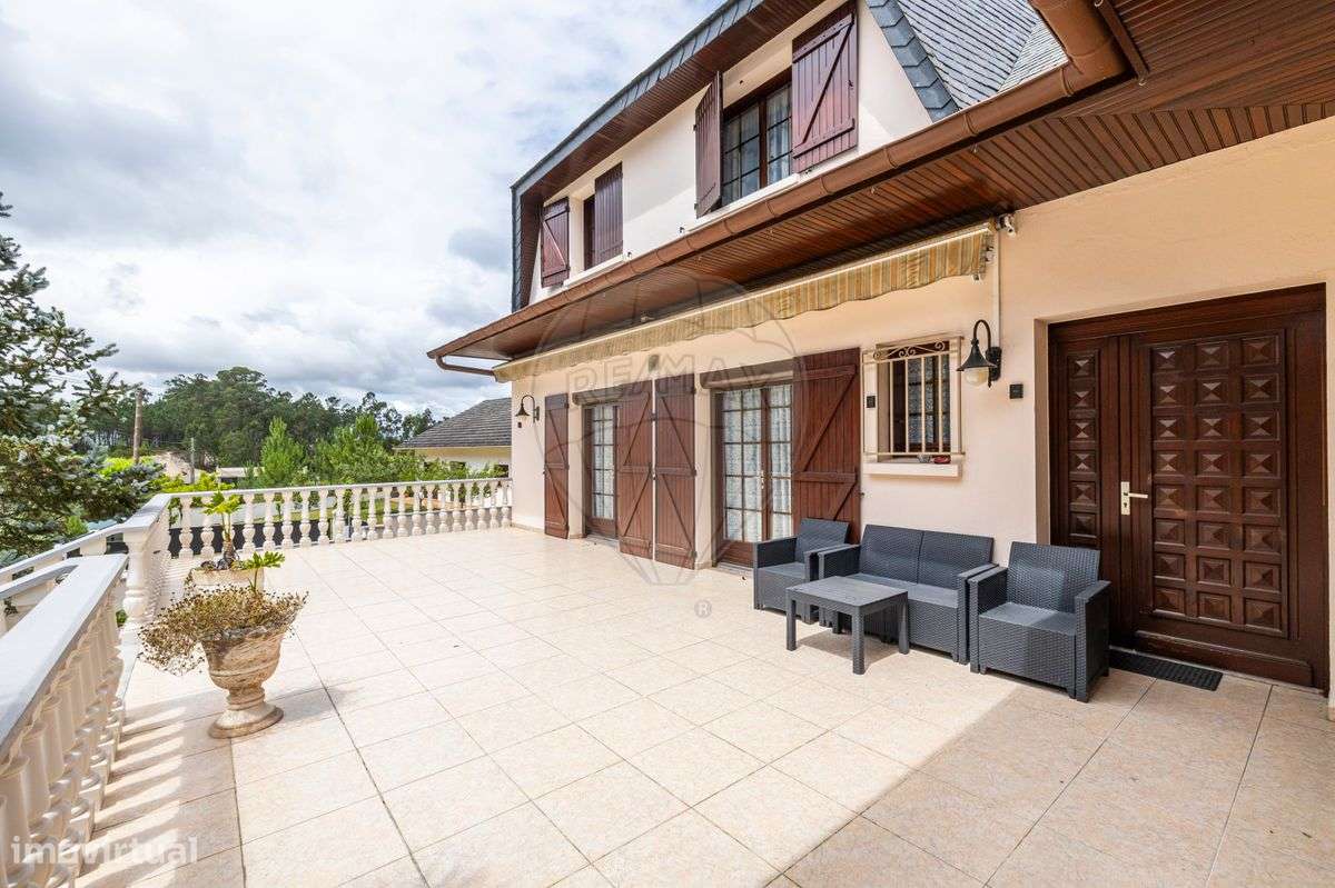 Moradia T5 para venda - Grande imagem: 2/24