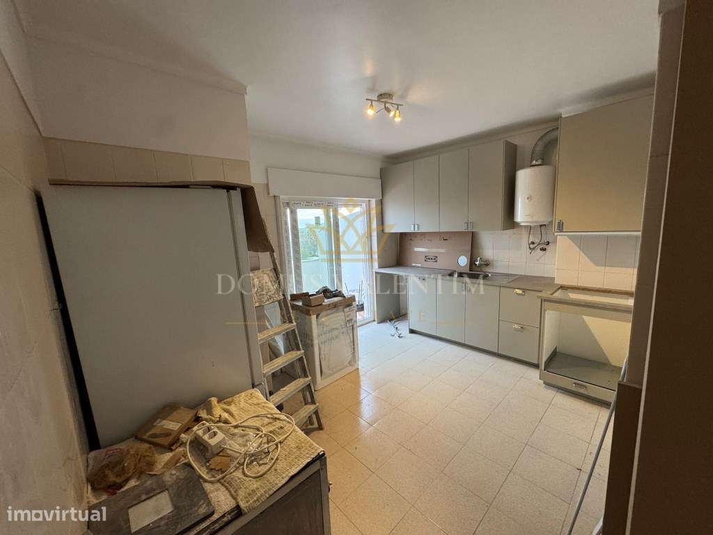 T1 Remodelado em Setúbal - Moderno, Luminoso e Pronto a Habitar - Grande imagem: 5/10