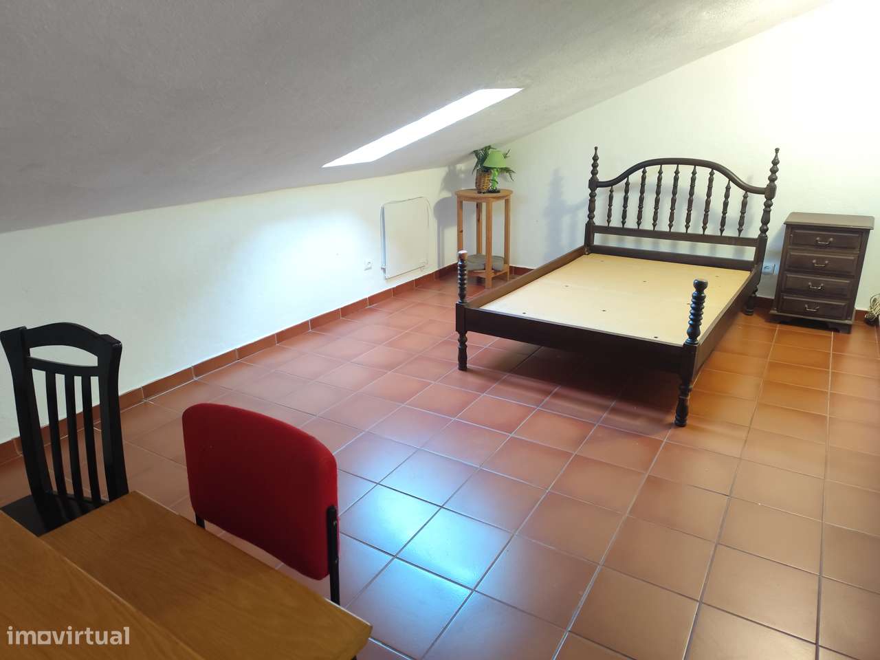 Arrenda-se T3 a 2 minutos do polo I da UBI - Grande imagem: 3/17