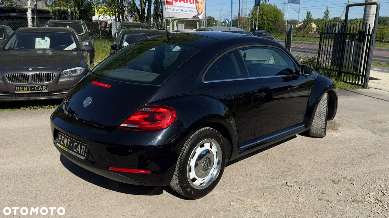 Volkswagen New Beetle - 4