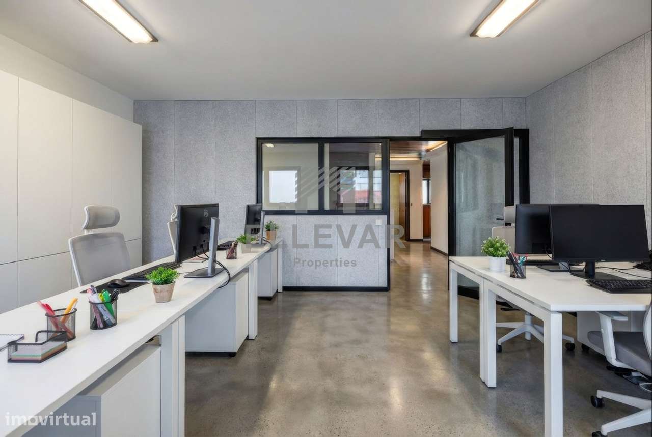 ESCRITÓRIO LOCALIZADO NO CENTRO DO FUNCHAL-7