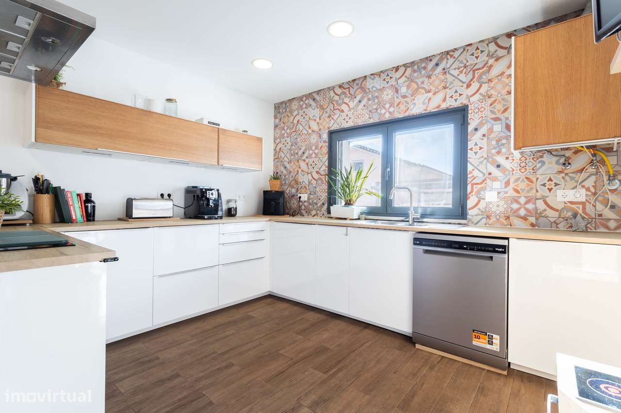 Oportunidade única: Moradia Isolada de Sonho em Famões: Conforto, Mode-8