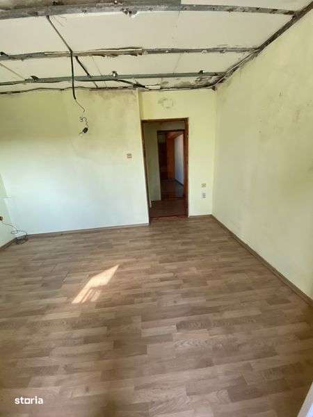 Vând apartament 2 camere - Imagine principală: 4/8