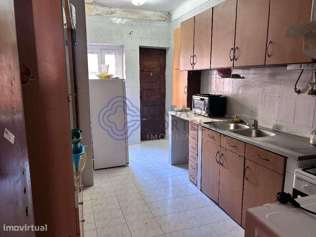 T2 +1 com 88 m2 e logradouro em São Domingos de Benfica | Habitável e - Grande imagem: 4/22