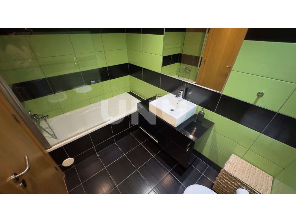 Apartamento T3 no Condomínio Quinta da Cascata, em Vila Franca de X...-6