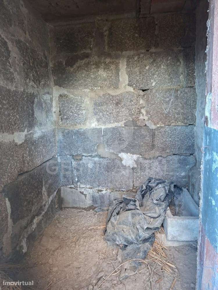 Moradia para reconstrução em São Tomé de Covelas, Baião-18