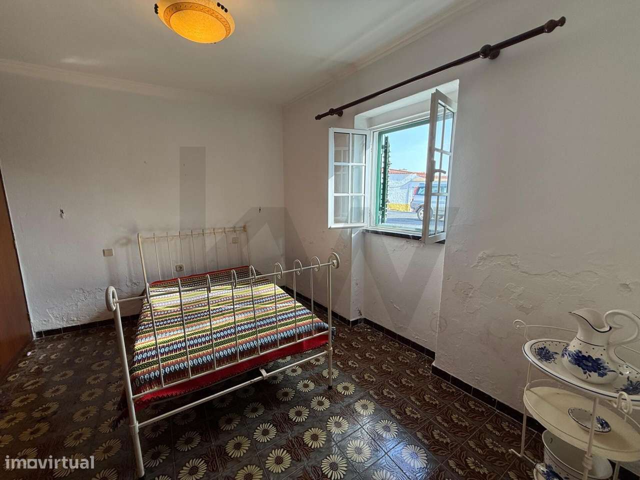 Moradia Alentejana com Vistas, Terreno e Muito Potencial – Odivelas - Grande imagem: 4/60