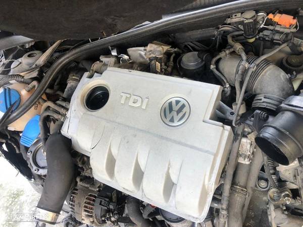 VW Golf V 1.9 TDI Ref BLS de 2008 para peças - 6