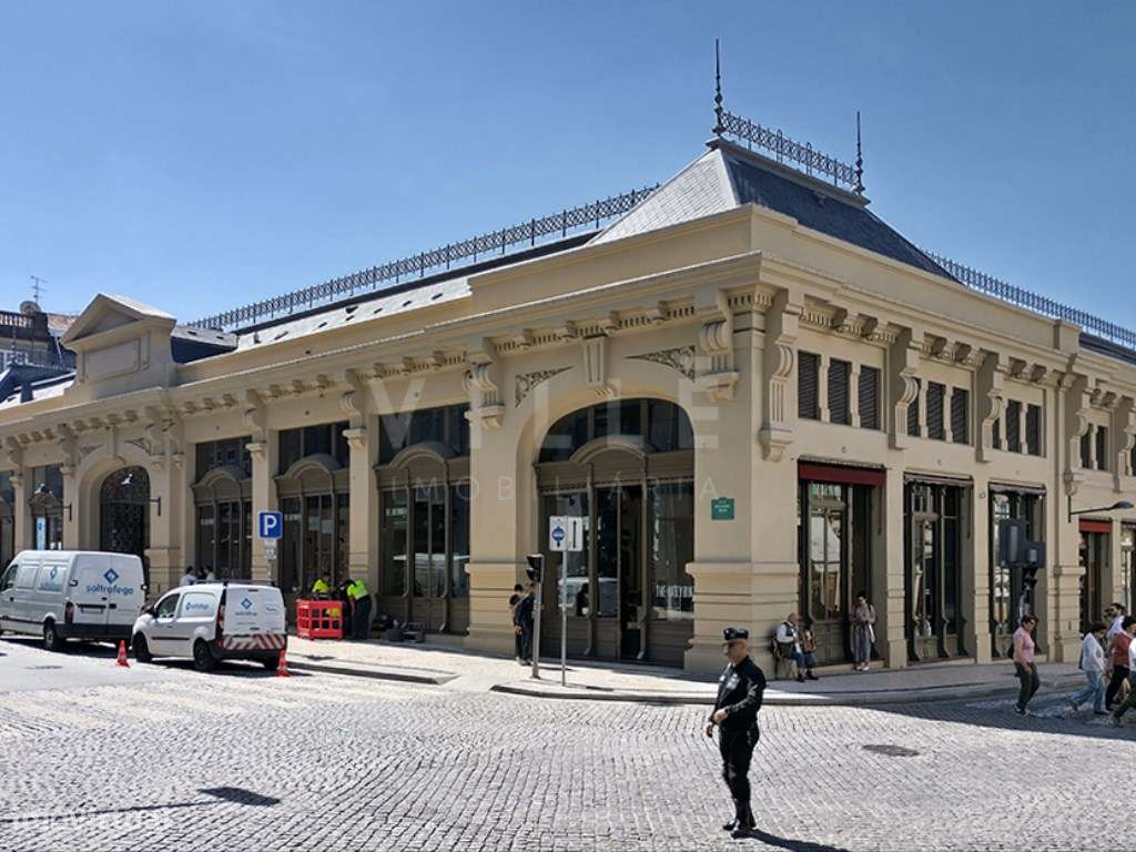 Apartamento T0 Equipado e Mobilado na baixa do Porto-20