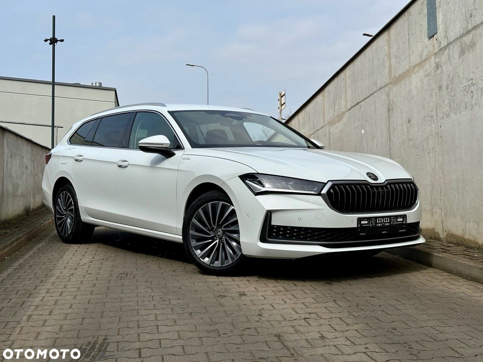 Skoda Superb - 2