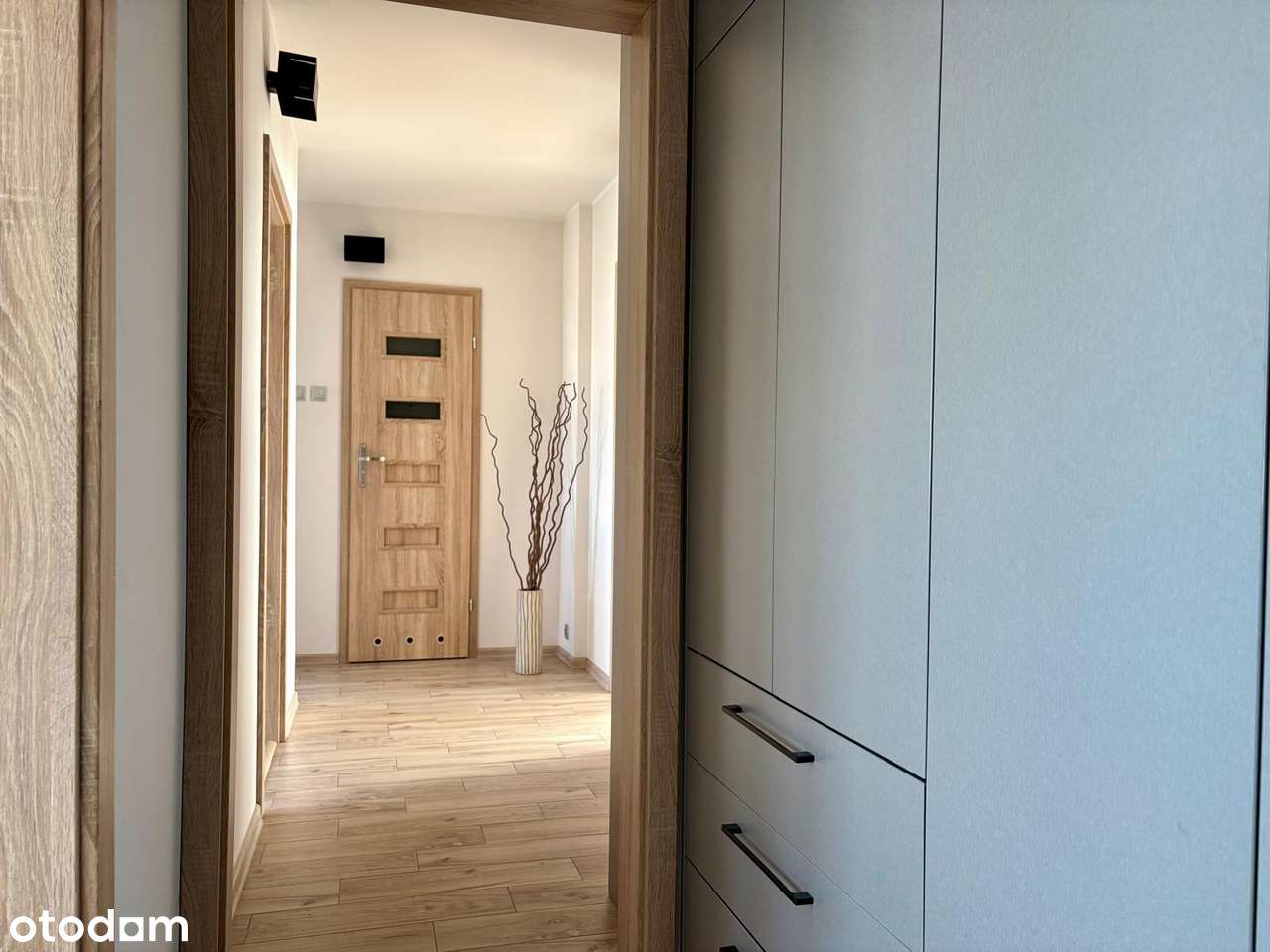 Trzypokojowe mieszkanie z loggią | 62,60 m² | osiedle Okrzei-0