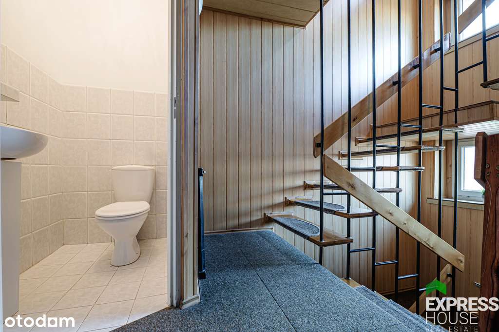 Duży dom z garażem, 3 poziomy, do zamieszkania - Pełny obrazek: 4/20